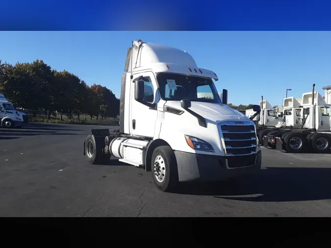 2019 Freightliner Cascadia 12610332867ebabcf6032817f9165f07ad0