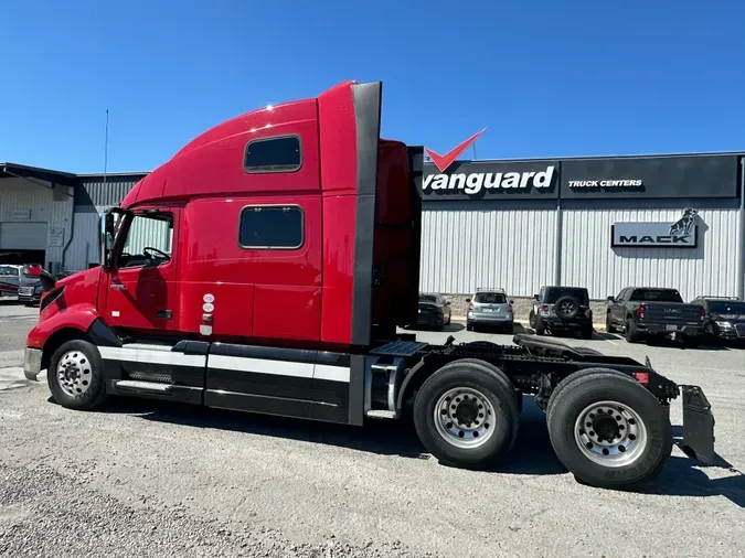 2019 Volvo VNL64T860