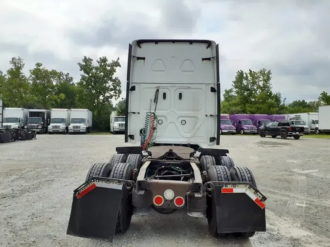 2019 FREIGHTLINER NEW CASCADIA PX12664