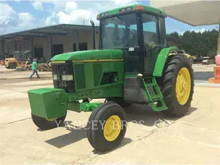 1993 John Deere & CO. 7200