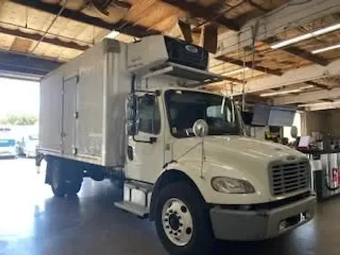 2018 FREIGHTLINER/MERCEDES M2 106