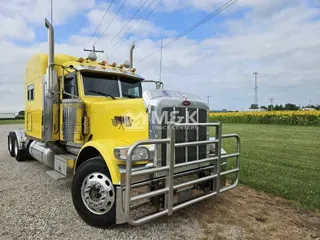 2014 PETERBILT 389