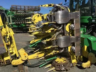 2014 John Deere 690