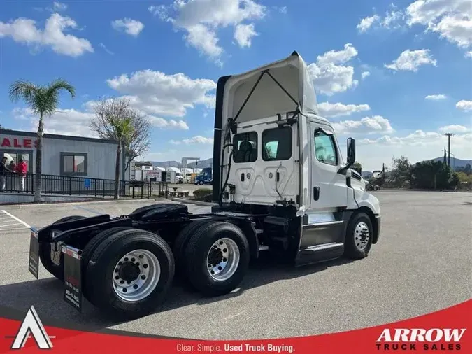 2020 FREIGHTLINER CA126