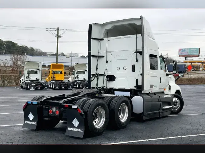 2022 INT LT625 6x4