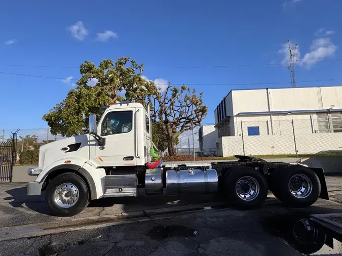 2020 Peterbilt 567
