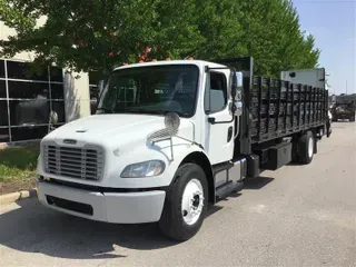 2016 FREIGHTLINER M2-106