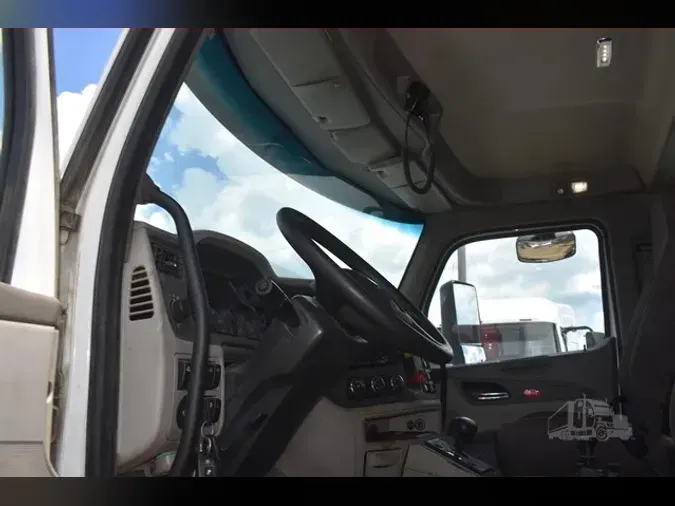2019 PETERBILT 567