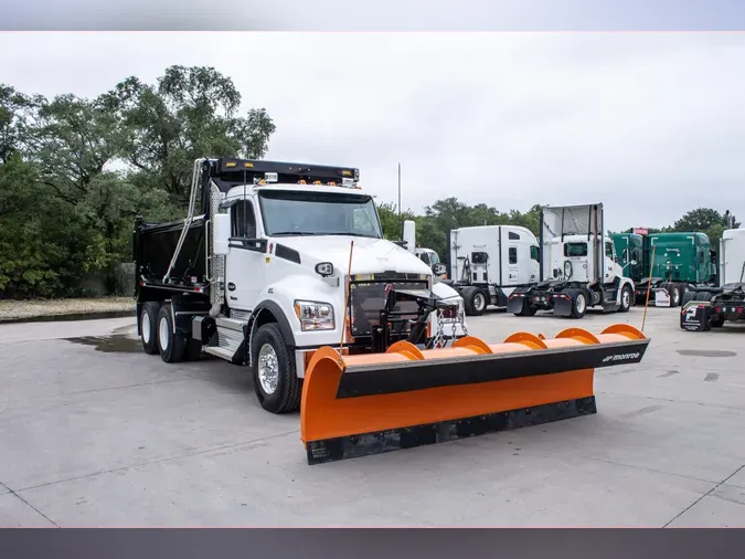 2025 KENWORTH T880S
