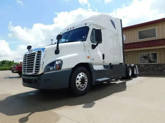 2019 Freightliner Cascadia 125