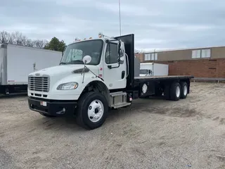 2014 Freightliner M2 106