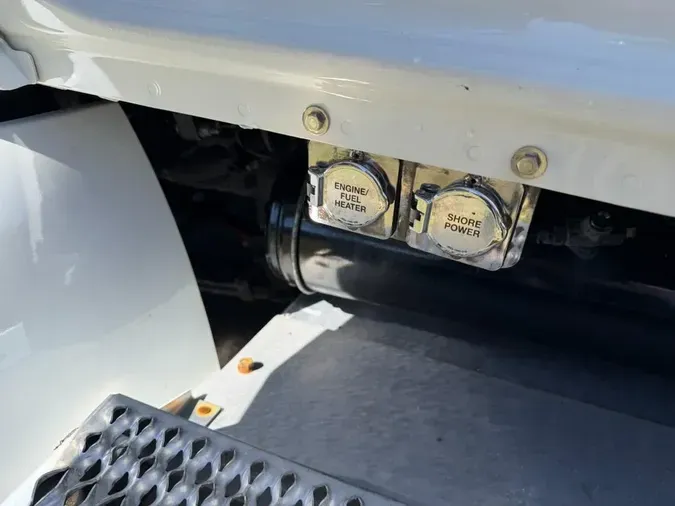 2022 Peterbilt 5791061354998c4c67c11efcc50deca8d26