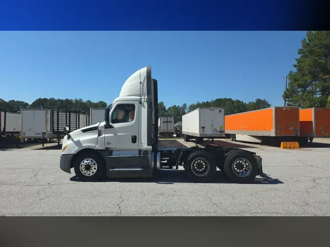2019 Freightliner Cascadia 12610637eaa7a832a35260dde9cfe8738f5