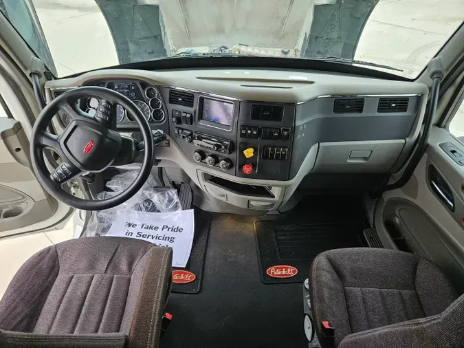 2022 Peterbilt 579