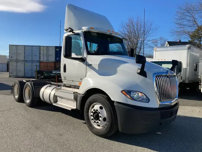 2019 NAVISTAR INTERNATIONAL LT625 DAYCAB T/A1066f31c27b1cfb2ecaf8fd607940abf