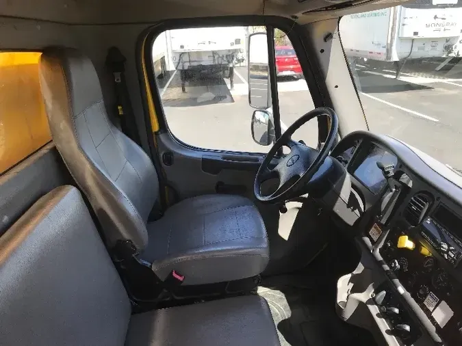 2018 Freightliner M2