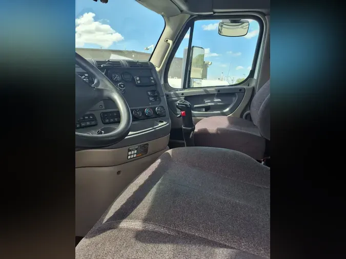 2019 FREIGHTLINER/MERCEDES CASCADIA 125106e9290f80bc1655481d04b84074846