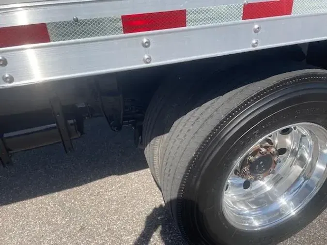 2020 Peterbilt 337