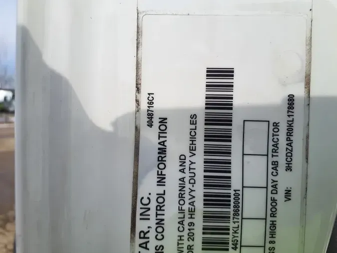 2019 NAVISTAR INTERNATIONAL LT625 DAYCAB T/A