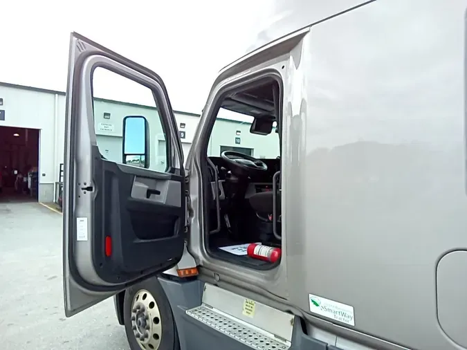 2022 Freightliner Cascadia