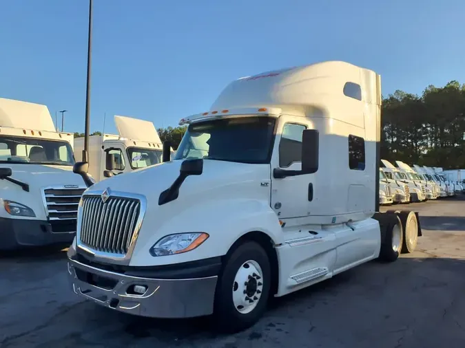 2020 NAVISTAR INTERNATIONAL LT625 SLPR CAB