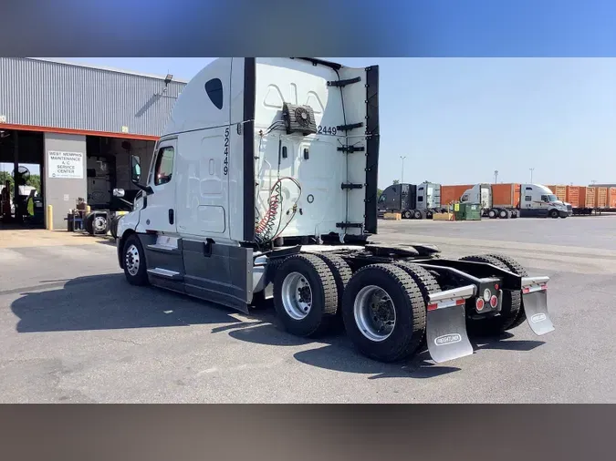 2022 Freightliner Cascadia 126
