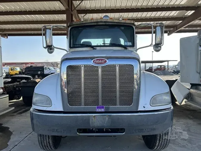 2016 PETERBILT 337