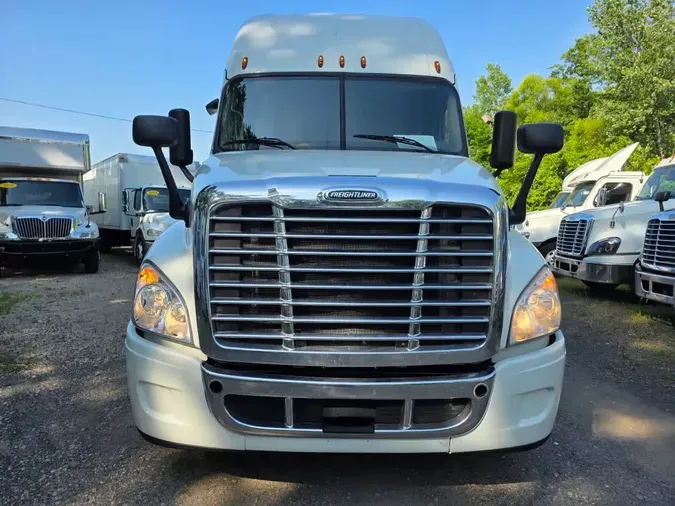 2020 FREIGHTLINER CASCADIA 125