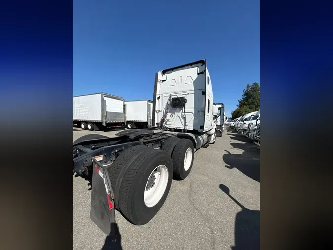 2018 FREIGHTLINER/MERCEDES CASCADIA 125