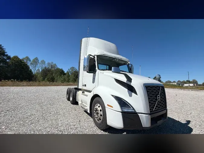 2019 Volvo VNL300