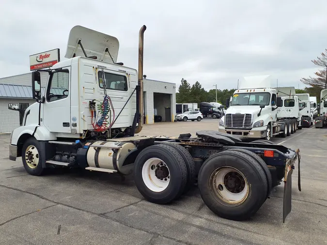 2016 VOLVO VNL64TRACTOR