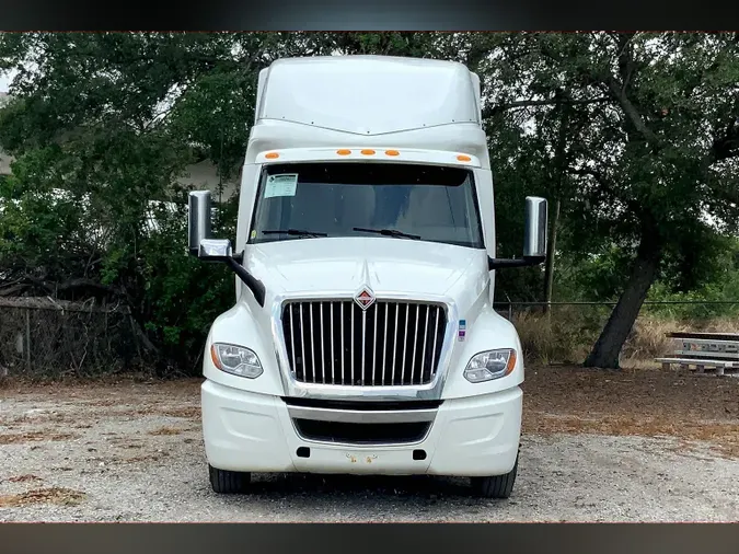 2023 INT LT625 6x4