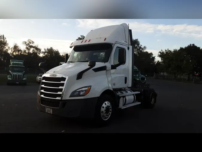 2020 Freightliner Cascadia 126108c38bce9f0640598066d55eca08d68