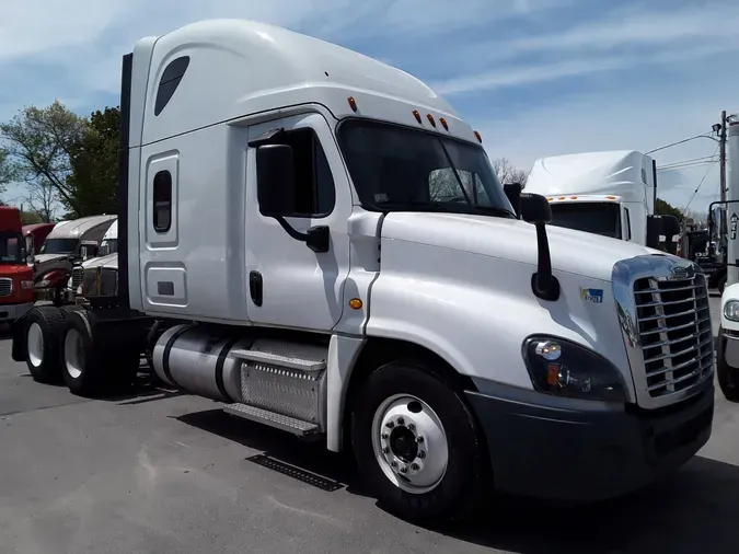 2019 FREIGHTLINER/MERCEDES CASCADIA 125