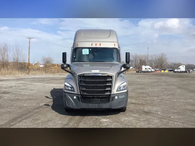 2022 Freightliner Cascadia 126