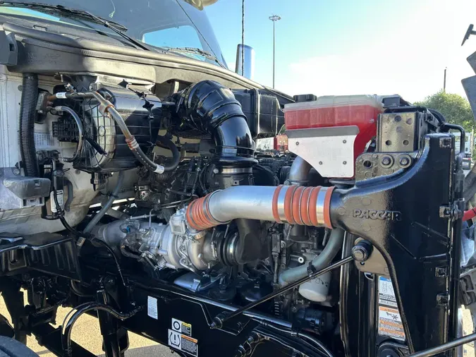 2021 Peterbilt 567