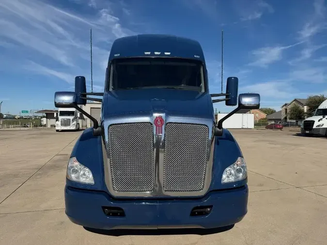 2022 Kenworth T680