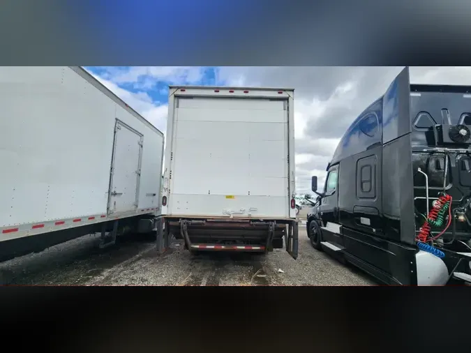 2019 FREIGHTLINER/MERCEDES M2 106