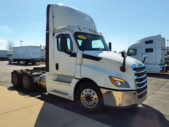 2019 FREIGHTLINER/MERCEDES NEW CASCADIA PX12664