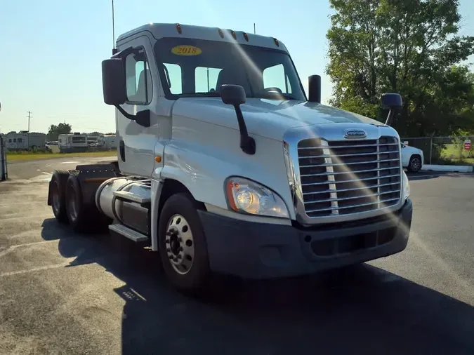 2018 FREIGHTLINER/MERCEDES CASCADIA 125