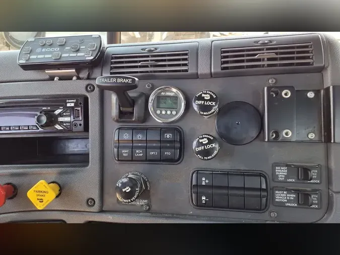 2020 FREIGHTLINER/MERCEDES CASCADIA 125