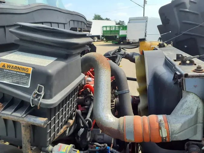 2019 NAVISTAR INTERNATIONAL 4300