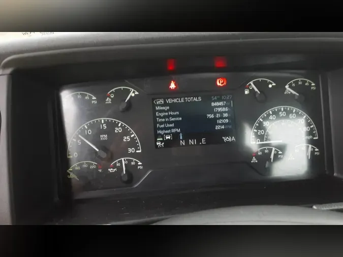 2019 Volvo VNL300