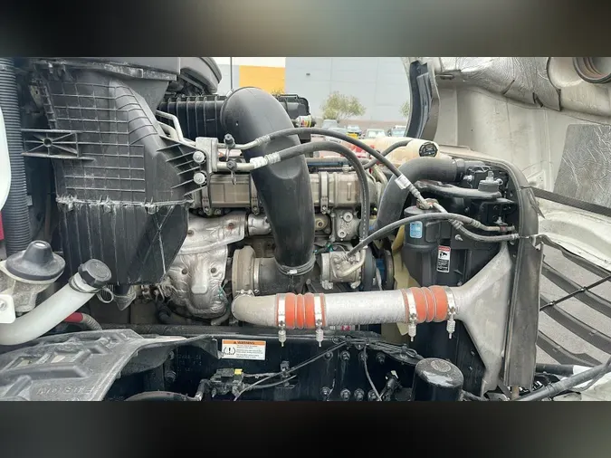 2021 Freightliner Cascadia 126