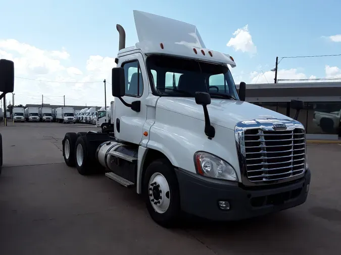 2016 FREIGHTLINER/MERCEDES CASCADIA 125