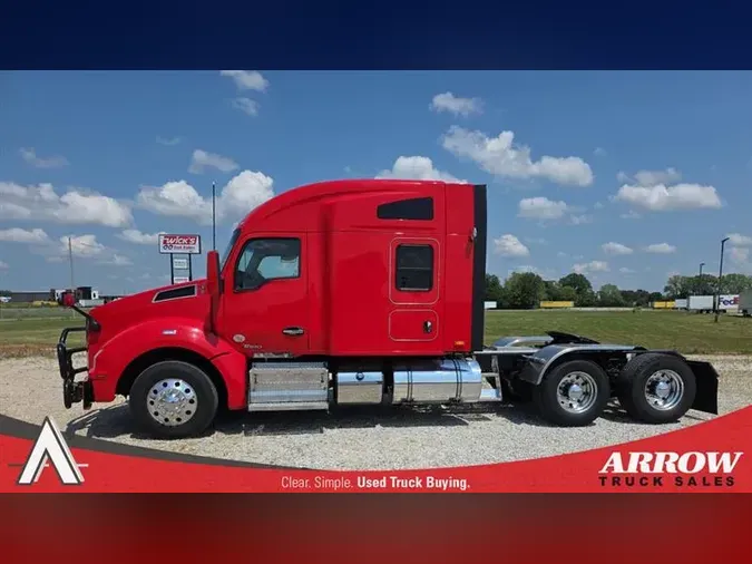 2022 KENWORTH T880