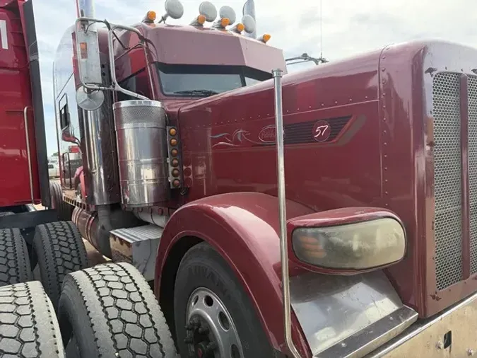 2008 PETERBILT 38910acbe333c3f3a90123c0ff7a32d31b5