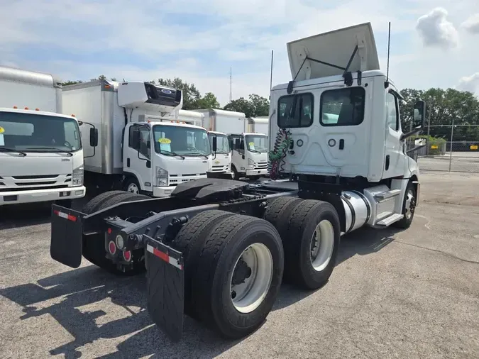 2019 FREIGHTLINER NEW CASCADIA PX12664