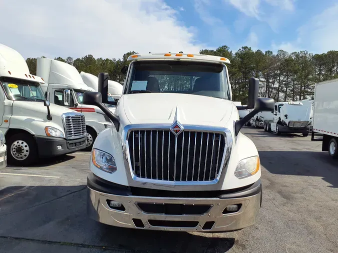 2018 NAVISTAR INTERNATIONAL LT625 DAYCAB T/A