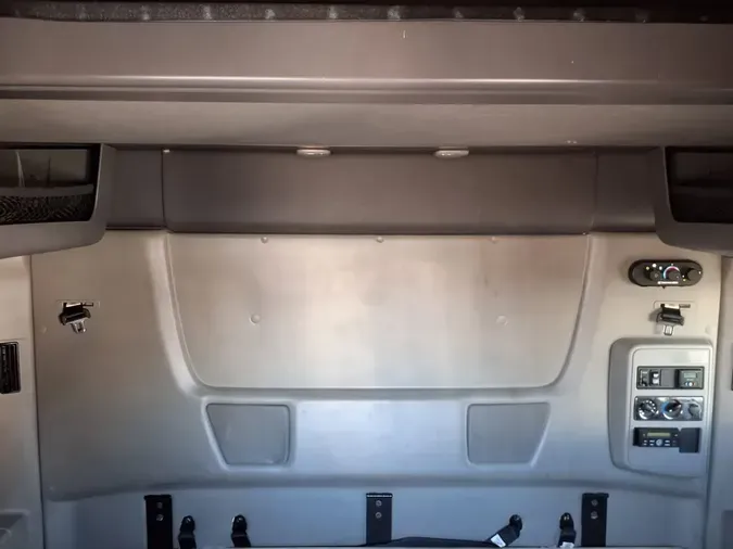 2019 NAVISTAR INTERNATIONAL LT625 SLPR CAB